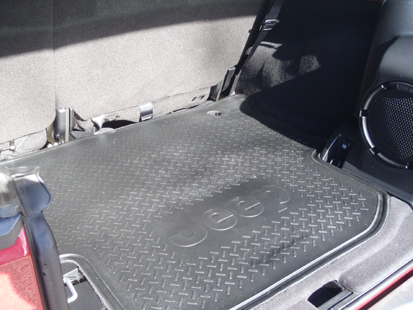 Wader-proof Rubber Trunk Mat