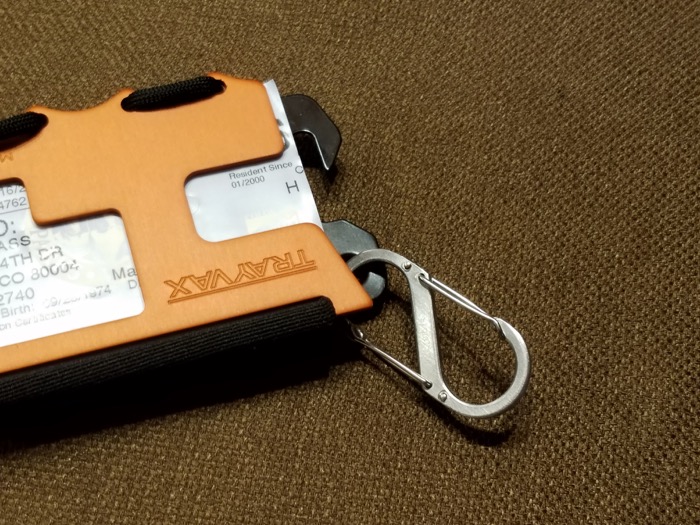 Trayvax Original Wallet with Nite Ize Carabiner