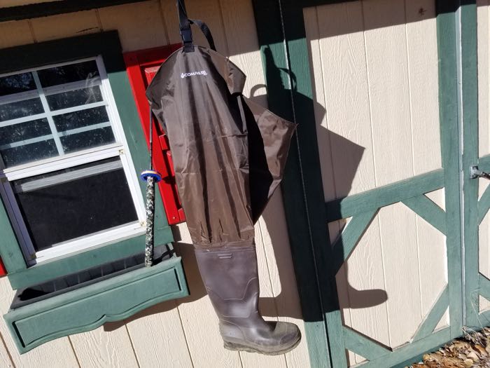 Red ball hip boots store